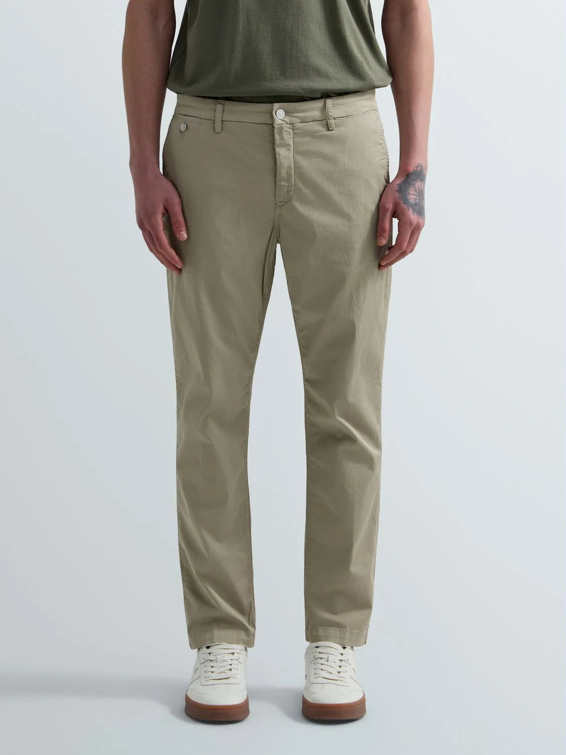 Vaqueros chinos regular fit benni