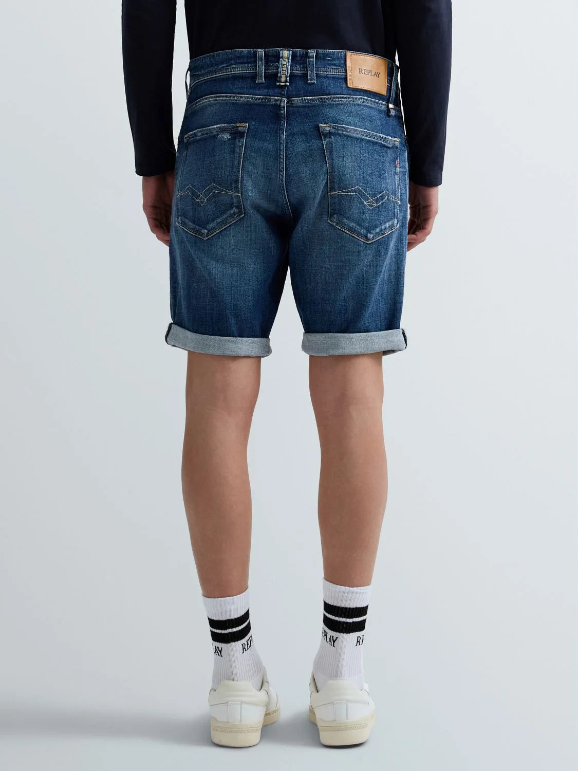 Pantalones cortos de corte cónico