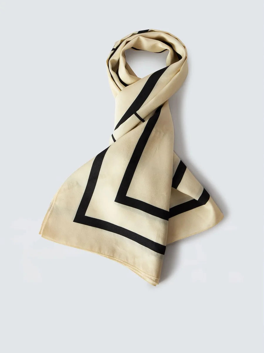 Pañuelo con letras